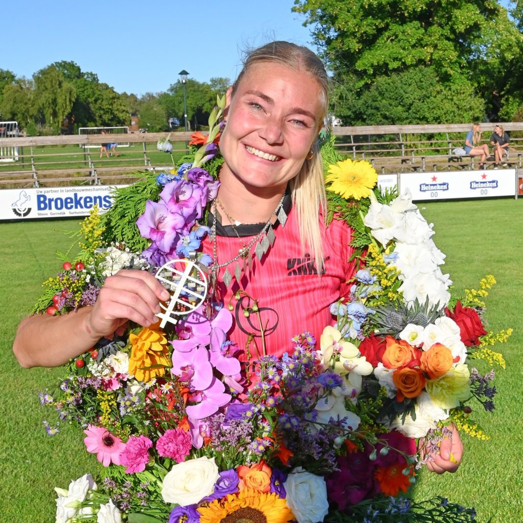 Sjanet Wijnia koningin Froulju’s PC